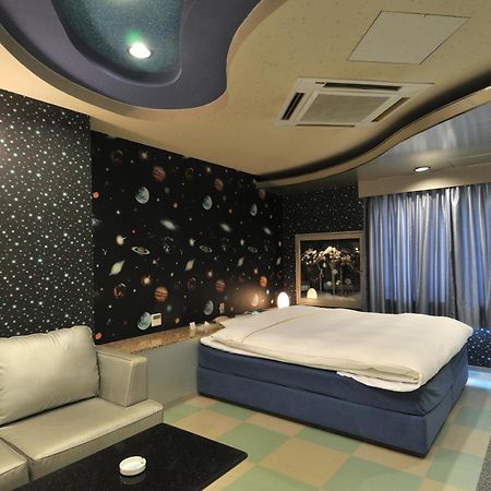 Hotel Venus Kanie (Adults Only) Екстериор снимка